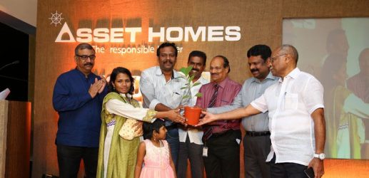 Inauguration of `Treedhan` by Handing over teak sapling by Shri. Reghu Chandran Nair( National Vice President CREDAI) to Baby Shreya Renjith and her mother.